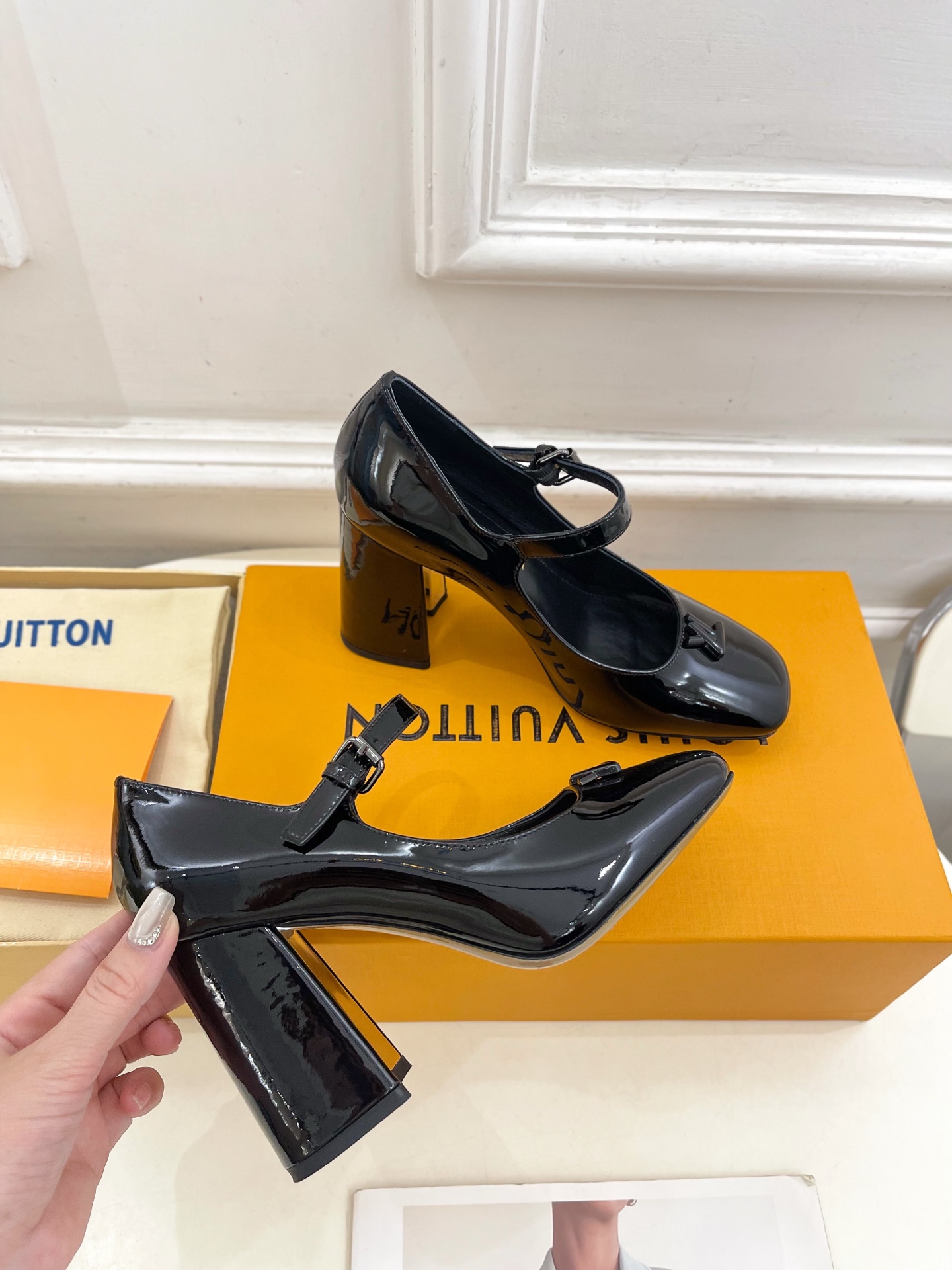Women's high heels
